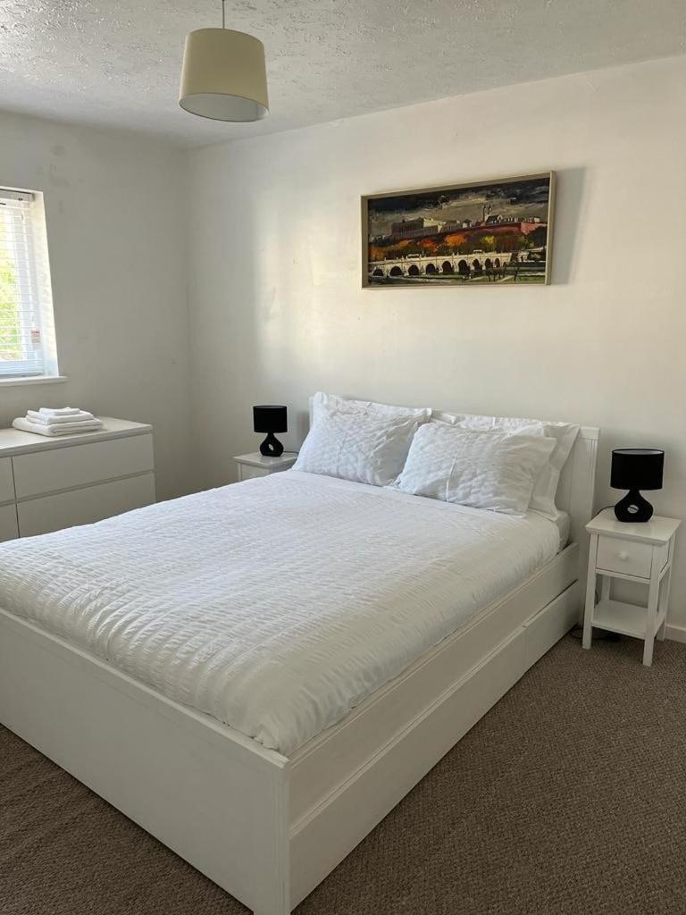 Amazing 3 Bed House In New Cross *