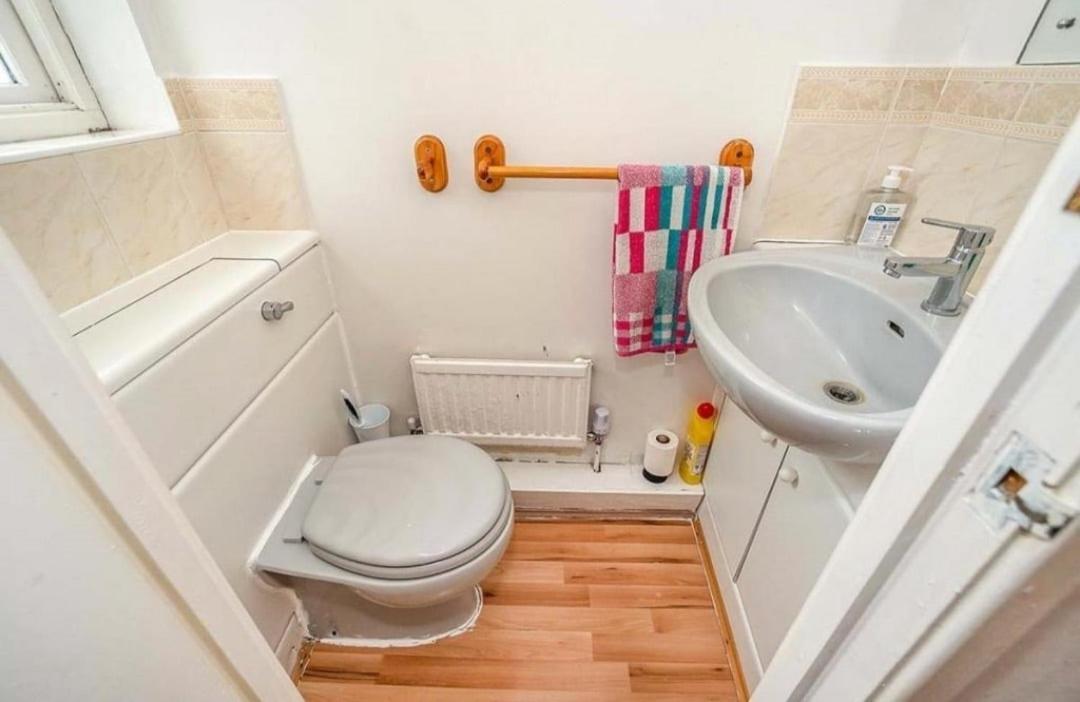 Amazing 3 Bed House In New Cross Londra