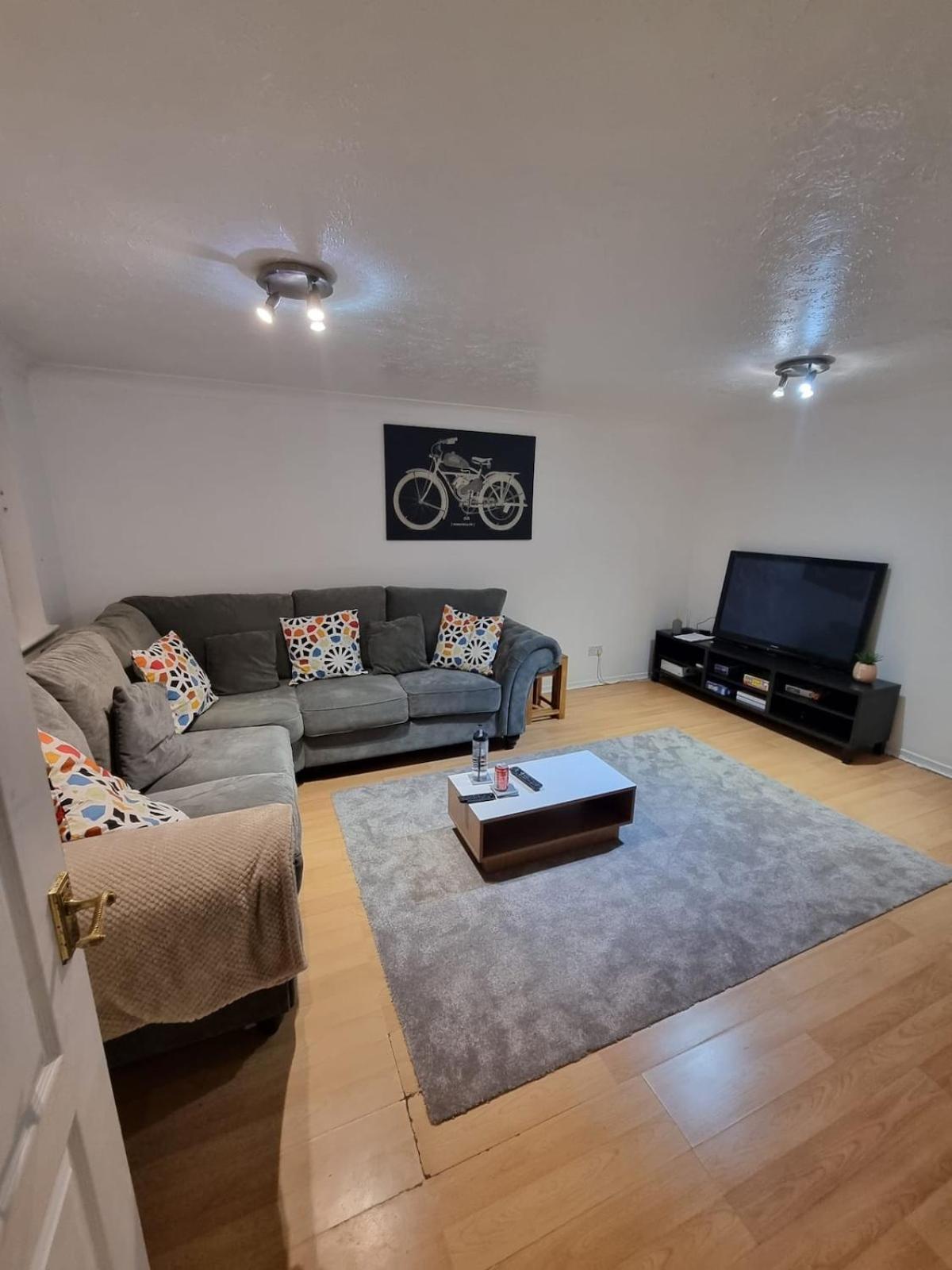 Amazing 3 Bed House In New Cross * Londra